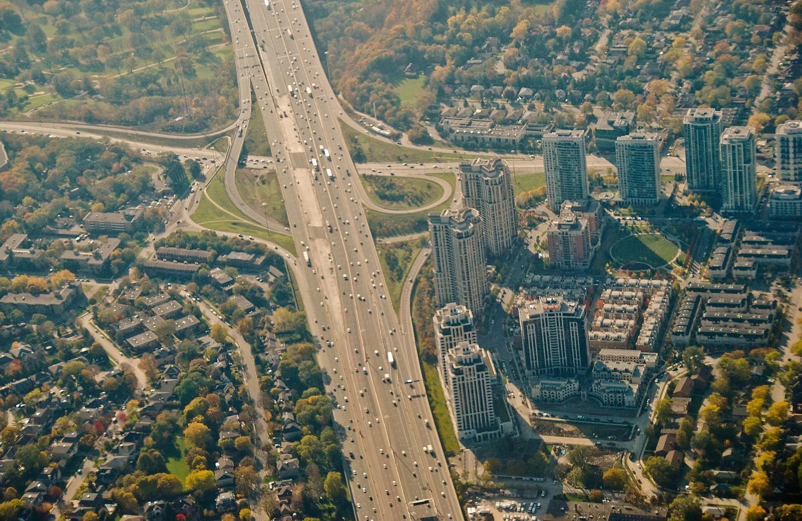 Aerial view of Highway 401 at Yonge Street in York Mills